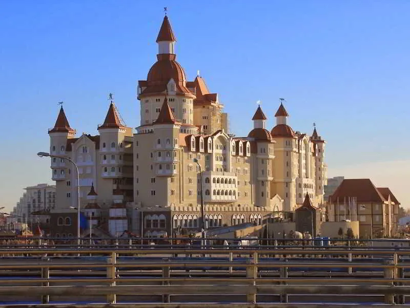 **** Konukevi Bogatyr Hotel Adler Rusya